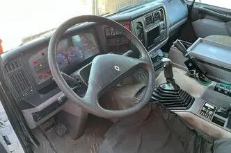 Renault 420 DCI 6x4, 313 kW, дизель, механическая