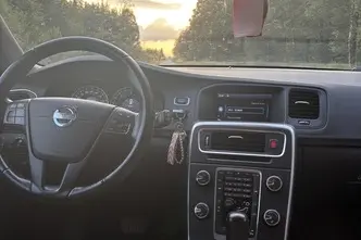 Volvo V60, 2.0, 120 kW, diisel, automaat, esivedu