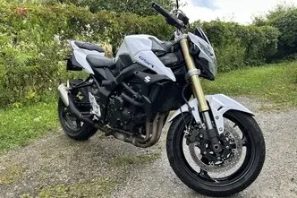 Suzuki GSR 750, 0.7, 78 kW, petrol, manual, rear-wheel drive