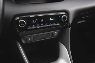 Toyota Yaris, 1.5, 68 kW, hübriid, automaat, esivedu
