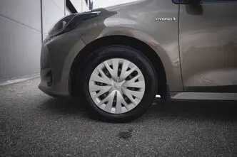 Toyota Yaris, 1.5, 68 kW, hübriid, automaat, esivedu