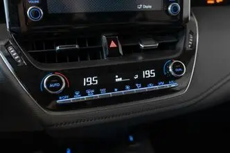Toyota Corolla, 1.5, 92 kW, bensiin, automaat, esivedu