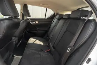 Lexus CT 200h, 1.8, 73 kW, hybrid, automatic, front-wheel drive