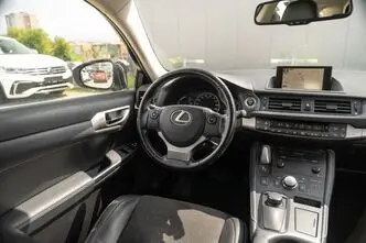 Lexus CT 200h, 1.8, 73 kW, hybrid, automatic, front-wheel drive