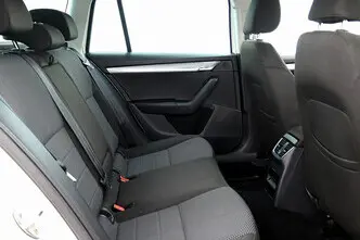 Škoda Octavia, 1.6, 104 kW, diisel, automaat, esivedu