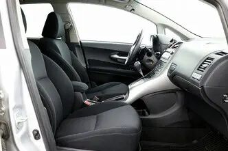 Toyota Auris, 1.6, 131 kW, bensiin, automaat, esivedu