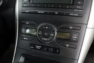 Toyota Auris, 1.6, 131 kW, bensiin, automaat, esivedu