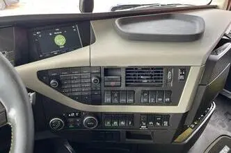 Volvo FH 750 6x4, 551 kW, diisel, automaat