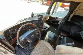 Mercedes-Benz Actros, 375 kW, diisel, automaat