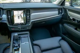 Volvo V90 Cross Country, 2.0, 184 kW, hybrid, automatic, four-wheel drive