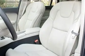 Volvo XC90, 2.0, 173 kW, гибрид, автомат, полный привод