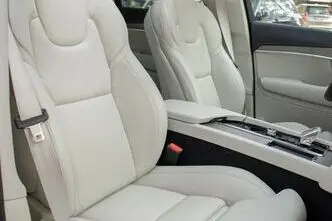 Volvo XC90, 2.0, 173 kW, гибрид, автомат, полный привод