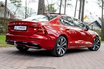 Volvo S60, 2.0, 335 kW, подключаемый гибрид, автомат, полный привод