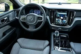 Volvo S60, 2.0, 335 kW, подключаемый гибрид, автомат, полный привод