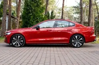 Volvo S60, 2.0, 335 kW, подключаемый гибрид, автомат, полный привод