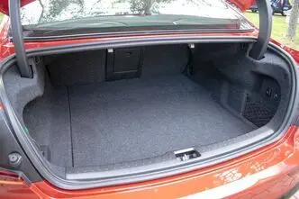 Volvo S60, 2.0, 335 kW, подключаемый гибрид, автомат, полный привод