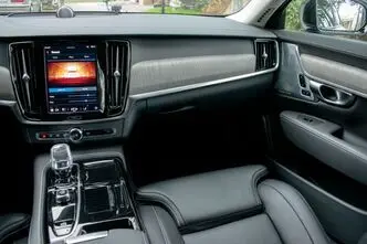 Volvo S90, 2.0, 335 kW, plug-in hybrid, automatic, four-wheel drive