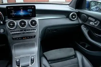 Mercedes-Benz GLC 300, 2.0, 225 kW, подключаемый гибрид, автомат, полный привод