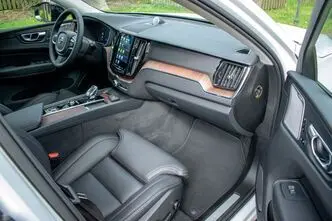 Volvo XC60, 2.0, 145 kW, hübriid, automaat, nelikvedu