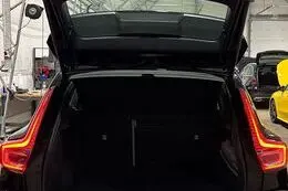Volvo XC40, 170 kW, elekter, automaat, esivedu