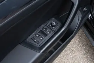 Volkswagen T-Roc, 2.0, 140 kW, bensiin, automaat, nelikvedu