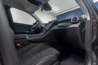 Mercedes-Benz GLC 220, 2.0, 145 kW, hybrid, automatic, four-wheel drive