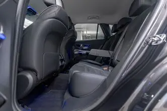 Mercedes-Benz GLC 220, 2.0, 145 kW, hybrid, automatic, four-wheel drive