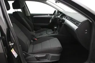 Volkswagen Passat, 2.0, 90 kW, diesel, automatic, front-wheel drive