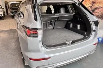 Mitsubishi Outlander, 2.4, 100 kW, pistikhübriid, automaat, nelikvedu