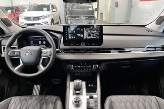 Mitsubishi Outlander, 2.4, 100 kW, pistikhübriid, automaat, nelikvedu