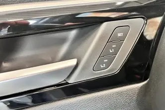 Mitsubishi Outlander, 2.4, 100 kW, pistikhübriid, automaat, nelikvedu