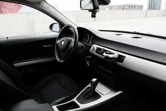 BMW 325, 2.5, 160 kW, bensiin, automaat, nelikvedu