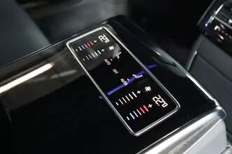 Audi A8, 3.0, 210 kW, дизель, автомат, полный привод