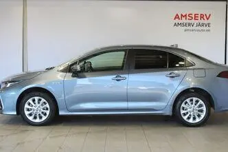 Toyota Corolla, 1.8, 72 kW, hybrid, automatic, front-wheel drive