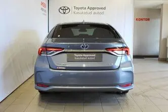 Toyota Corolla, 1.8, 72 kW, hybrid, automatic, front-wheel drive