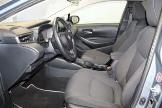 Toyota Corolla, 1.8, 72 kW, hybrid, automatic, front-wheel drive
