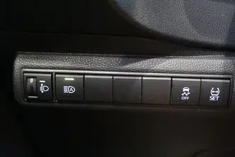 Toyota Corolla, 1.8, 72 kW, hybrid, automatic, front-wheel drive