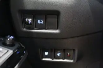 Toyota C-HR, 1.8, 72 kW, hybrid, automatic, front-wheel drive
