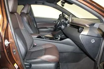 Toyota C-HR, 1.8, 72 kW, hybrid, automatic, front-wheel drive