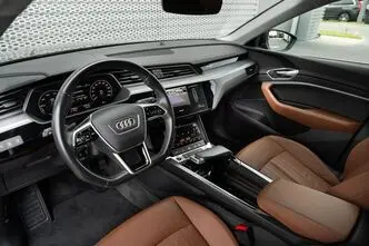 Audi e-tron, 230 kW, электричество, автомат, полный привод