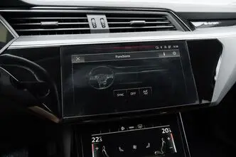 Audi e-tron, 230 kW, электричество, автомат, полный привод