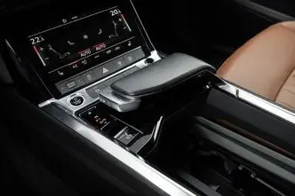Audi e-tron, 230 kW, электричество, автомат, полный привод