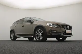 Volvo V60 Cross Country, 2.0, 110 kW, diesel, automatic, front-wheel drive