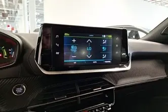 Peugeot e-2008, elekter, automaat, esivedu