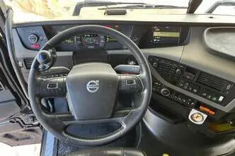 Volvo FH 750 6x4, 551 kW, diisel, automaat