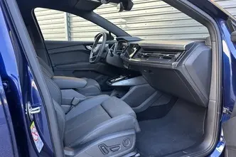 Audi Q4, 210 kW, электричество, автомат, полный привод
