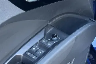 Audi Q4, 210 kW, электричество, автомат, полный привод