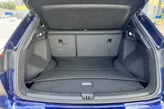 Audi Q4, 210 kW, электричество, автомат, полный привод