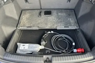 Audi Q4, 210 kW, электричество, автомат, полный привод