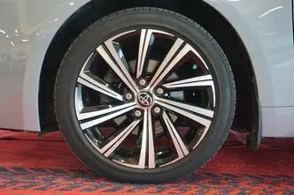 Toyota Corolla, 1.2, 85 kW, petrol, automatic, front-wheel drive